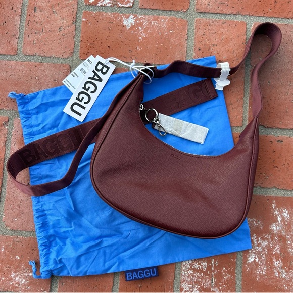 NWT Mahogany Recycled Leather Baggu Small Crescent Bag - Picture 2 of 3